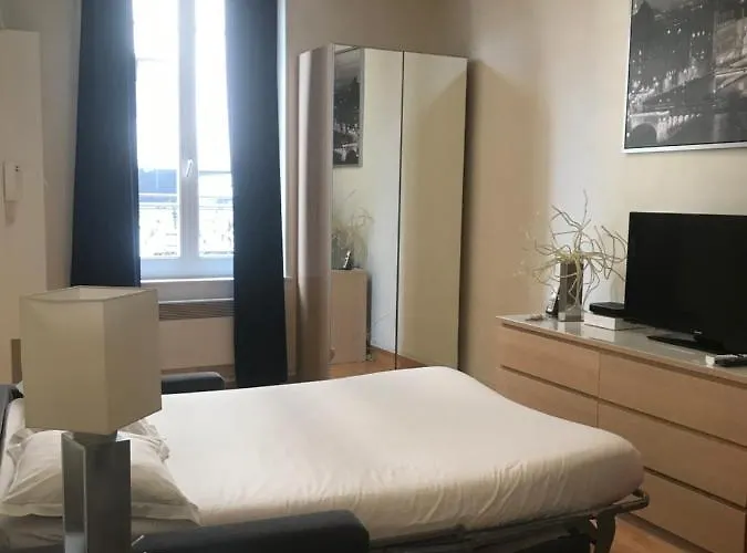 Apartment Bridgestreet Le Marais - Les Halles - Republique Paris